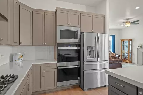 Kitchen - 531 N Legend Way W #D, Mapleton, UT 84664 photo 2 of 4