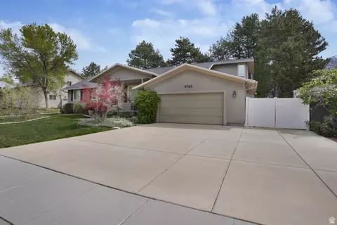 Exterior - 9763 S Chylene Dr, Sandy, UT 84092 photo 3 of 9