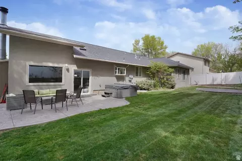 Exterior - 9763 S Chylene Dr, Sandy, UT 84092 photo 6 of 9