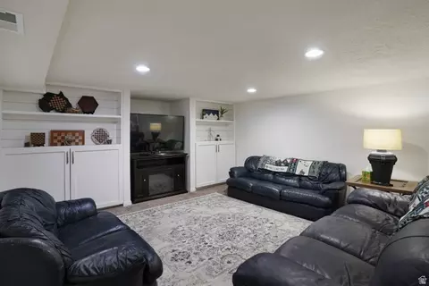 Living - 9763 S Chylene Dr, Sandy, UT 84092 photo 5 of 6