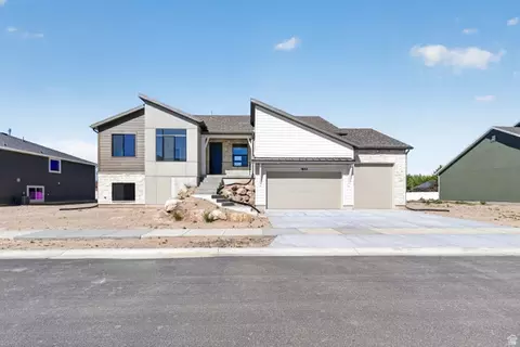 1661 S 3875 W #402, Taylor, UT 84401