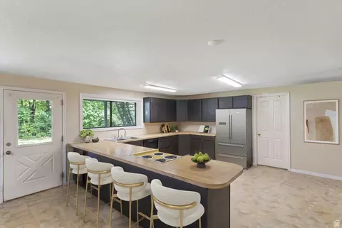 Kitchen - 461 E 2175 N, North Ogden, UT 84414 photo 4 of 5