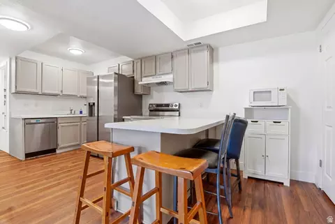 Kitchen - 88 W 50 S #P-10, Centerville, UT 84014 photo 1 of 3