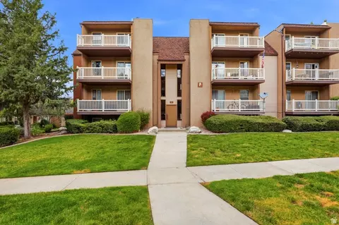 88 W 50 S #P-10, Centerville, UT 84014
