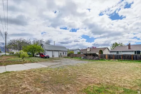 Exterior - 14 S 800 W, Orem, UT 84058 photo 7 of 9
