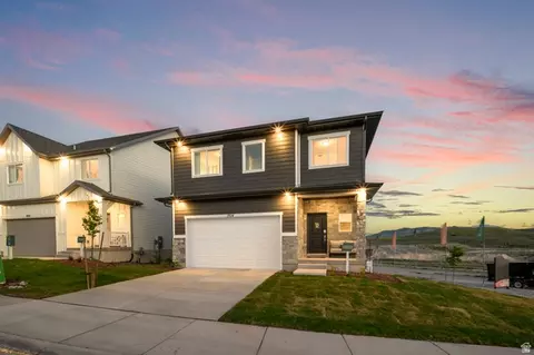 1924 N Golden Ruby Dr, Saratoga Springs, UT 84045