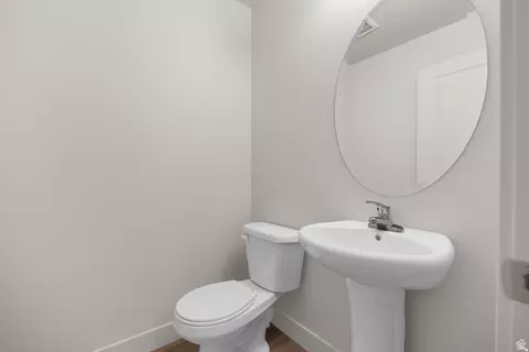 Bath - 4015 S Woodland Ave #325MTH, Mapleton, UT 84664 photo 1 of 3