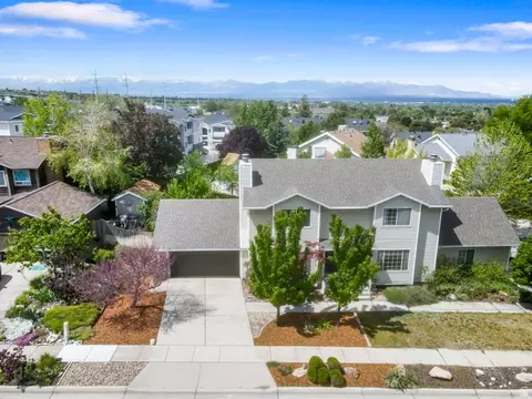 6896 Hillside Village Cir, Cottonwood Heights, UT 84121