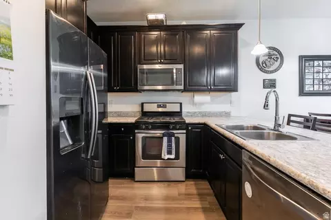 Kitchen - 677 N 220 E, Salem, UT 84653 photo 3 of 5