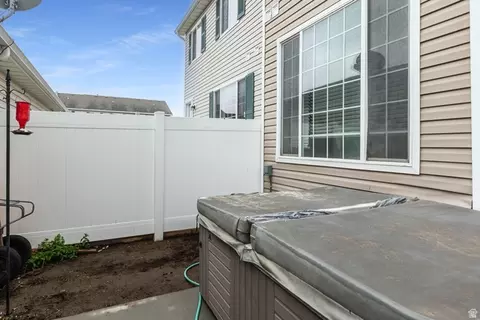 Exterior - 677 N 220 E, Salem, UT 84653 photo 2 of 5