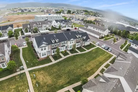 View/Area - 677 N 220 E, Salem, UT 84653 photo 7 of 9