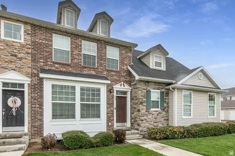 Exterior - 677 N 220 E, Salem, UT 84653 photo 4 of 5