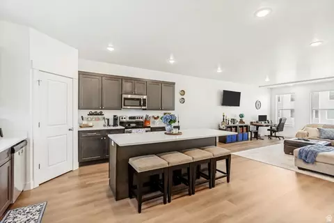 Kitchen - 701 E Garden Grove Dr, Eagle Mountain, UT 84005 photo 2 of 4