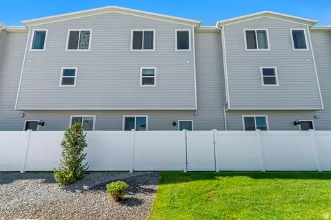 Exterior - 701 E Garden Grove Dr, Eagle Mountain, UT 84005 photo 7 of 12