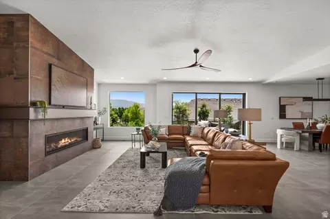 Living - 507 W Windmill Gate Cv, Draper, UT 84020 photo 2 of 4