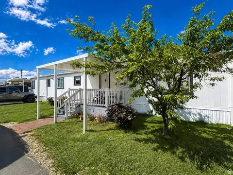 33 E Apollo Way, Sandy, UT 84070