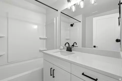 Bath - 7645 S 300 E, Midvale, UT 84047 photo 4 of 4
