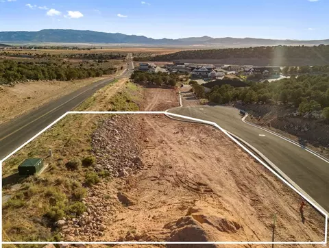 3211 W Moon Crest Dr #4, Cedar City, UT 84720