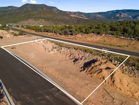 3185 W Moon Crest Dr #5, Cedar City, UT 84720