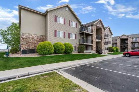 37 W Ridge Rd, Saratoga Springs, UT 84045
