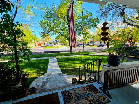 Exterior - 142 W 400 N, Logan, UT 84321 photo 4 of 10