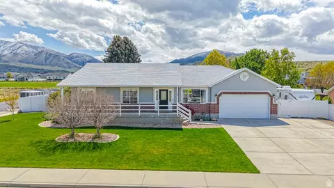 Exterior - 1288 E 420 S, Payson, UT 84651 photo 5 of 7