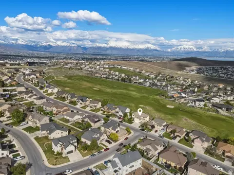 View/Area - 3926 E Barton Creek Dr, Eagle Mountain, UT 84005 photo 4 of 5