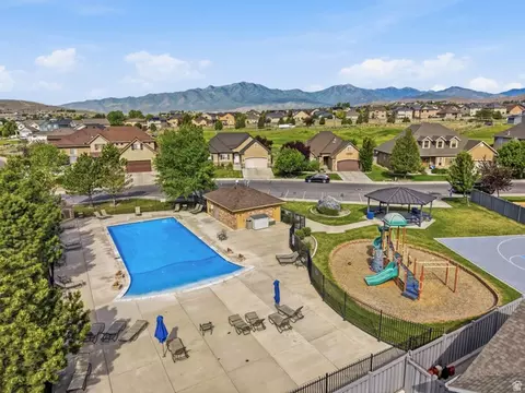 View/Area - 3926 E Barton Creek Dr, Eagle Mountain, UT 84005 photo 5 of 5