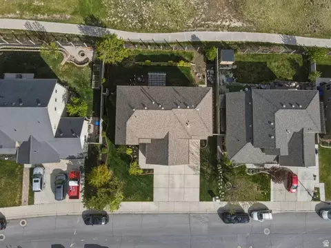 View/Area - 3926 E Barton Creek Dr, Eagle Mountain, UT 84005 photo 1 of 5