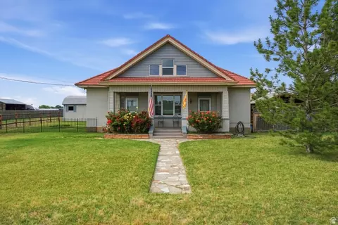 5264 W 5500 S, Hooper, UT 84315