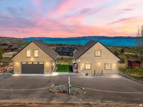 841 N Trapper Cir, Garden City, UT 84028