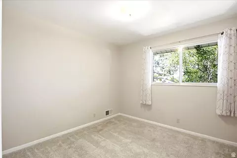 Bedroom - 1677 S 75 E, Bountiful, UT 84010 photo 2 of 5