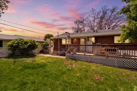 Exterior - 1677 S 75 E, Bountiful, UT 84010 photo 2 of 7