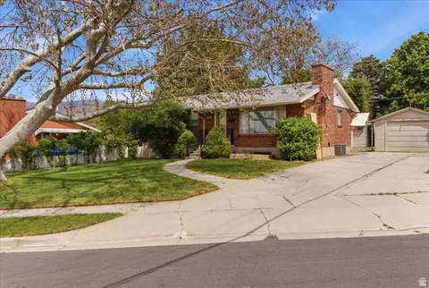 Exterior - 1677 S 75 E, Bountiful, UT 84010 photo 3 of 7