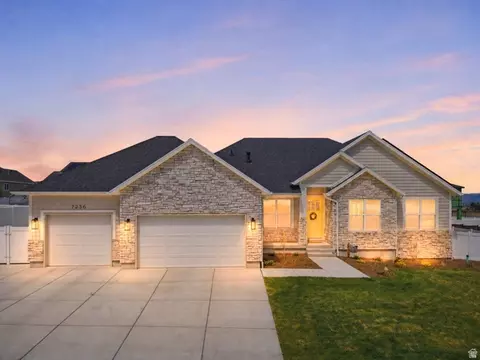 7236 W Halls Crossing Dr S, Herriman, UT 84096