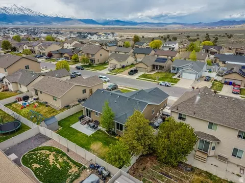 View/Area - 2442 E Hitching Post Dr, Eagle Mountain, UT 84005 photo 3 of 9