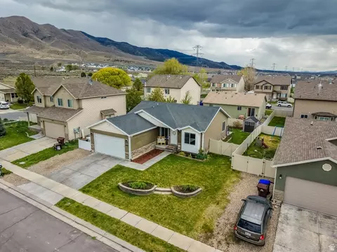 View/Area - 2442 E Hitching Post Dr, Eagle Mountain, UT 84005 photo 7 of 9