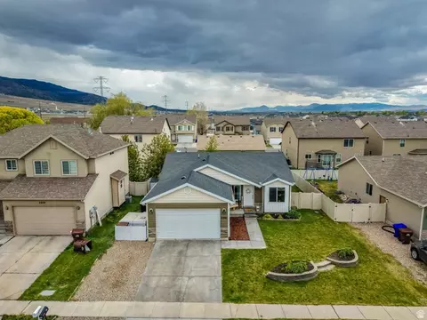 View/Area - 2442 E Hitching Post Dr, Eagle Mountain, UT 84005 photo 1 of 9