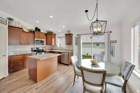 Kitchen - 2442 E Hitching Post Dr, Eagle Mountain, UT 84005 photo 3 of 5