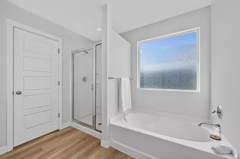 Bath - 4240 E Center Point St, Eagle Mountain, UT 84005 photo 2 of 3