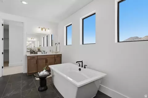 Bath - 583 E 1225 N #126, Orem, UT 84097 photo 4 of 7