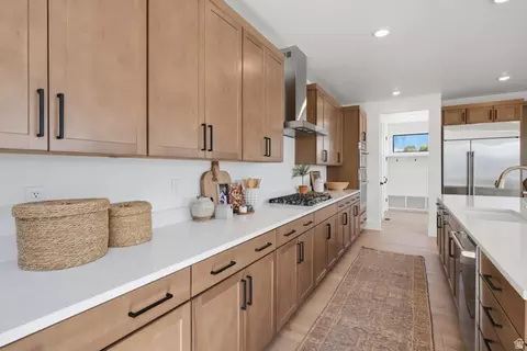 Kitchen - 583 E 1225 N #126, Orem, UT 84097 photo 1 of 5
