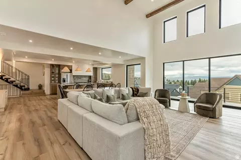 681 N Lochwood Dr, Garden City, UT 84028
