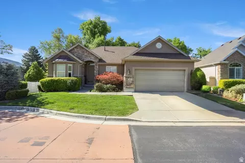1083 W Tee Time Dr, Farmington, UT 84025