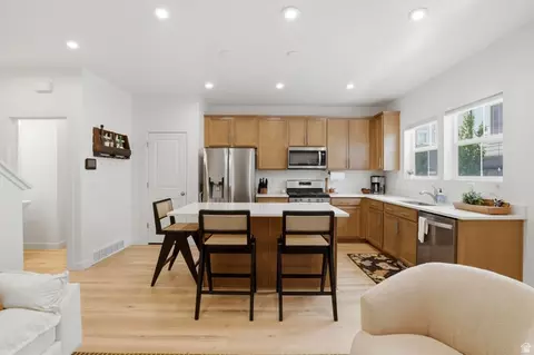Kitchen - 9357 N Crowley Way, Eagle Mountain, UT 84005 photo 5 of 5