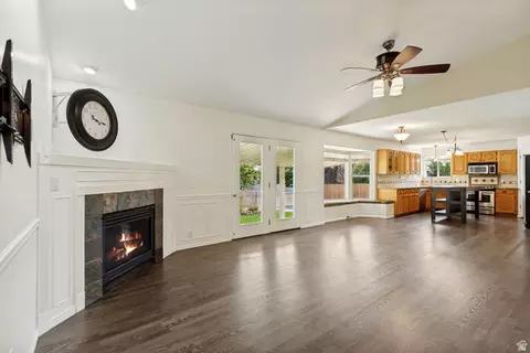 1936 W Guard Ct S, West Jordan, UT 84088
