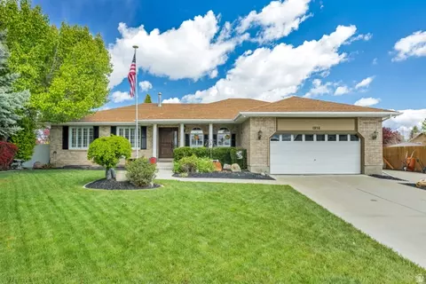 1936 W Guard Ct S, West Jordan, UT 84088