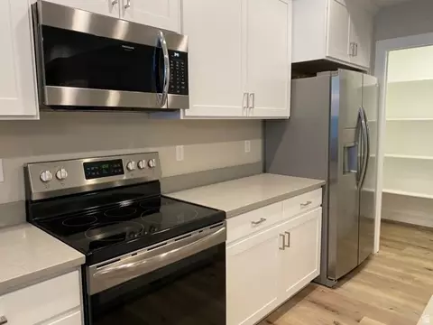 Kitchen - 13478 S Fallow Creek Ln E, Draper, UT 84020 photo 3 of 3