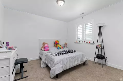 Bedroom - 4236 E Bonne Vista Dr, Eagle Mountain, UT 84005 photo 4 of 7