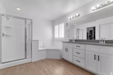 Bath - 4236 E Bonne Vista Dr, Eagle Mountain, UT 84005 photo 1 of 3